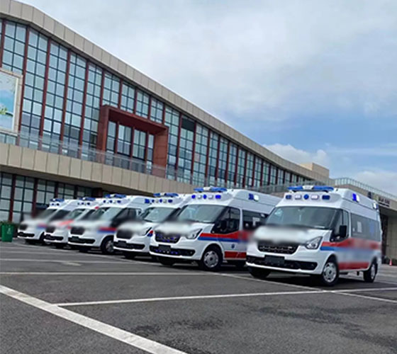 杂多县服务车队展示