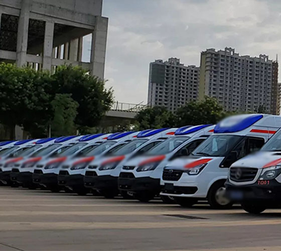 杂多县服务车队展示