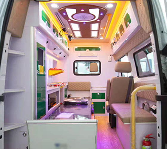 杂多县车辆内部展示